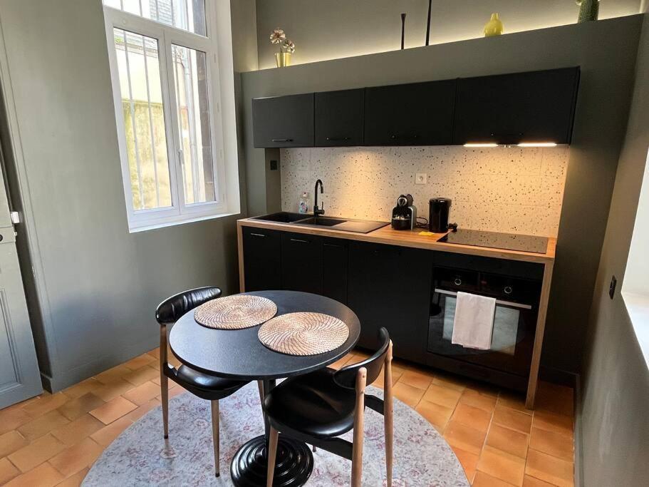 Appartement Au Coeur De Caen Extérieur photo
